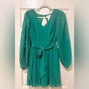 NWT Jessica Simpson Pleated Dress Size Large